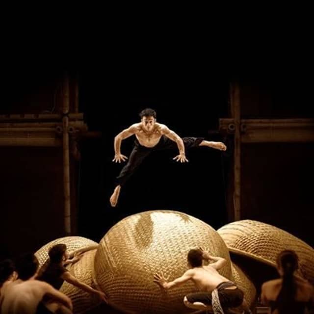Bamboo circus «A O Show»