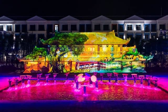 Outdoor show «Tinh Hoa Việt Nam» (The Quintessence of Vietnam)