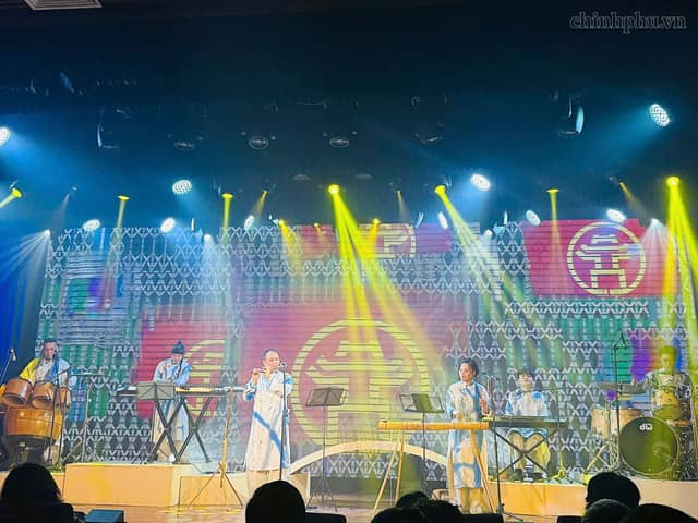Программа «Chuyện Hà Nội - Một ngày rất Hà Nội» («Один очень ханойский день»)
