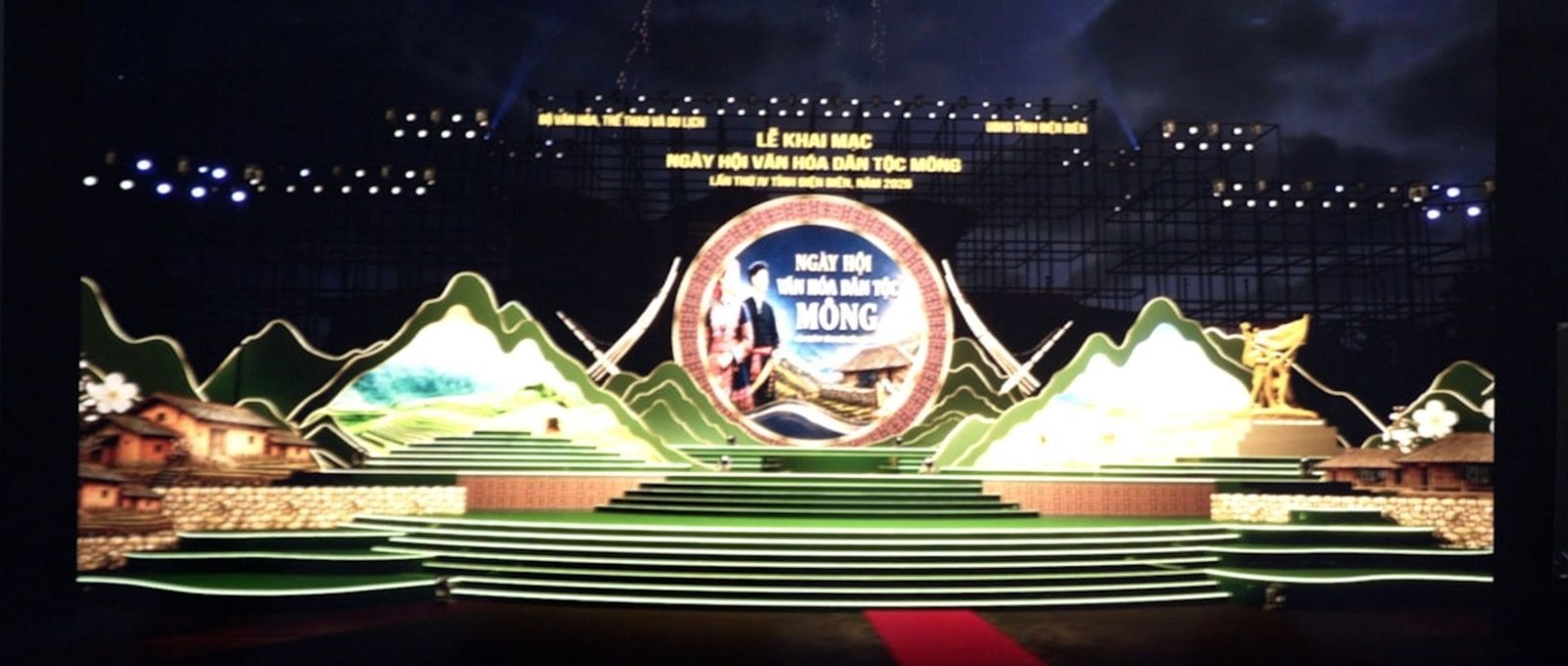 Festival «Văn hóa dân tộc Mông lần thứ IV» (Mông Ethnic Culture Festival)